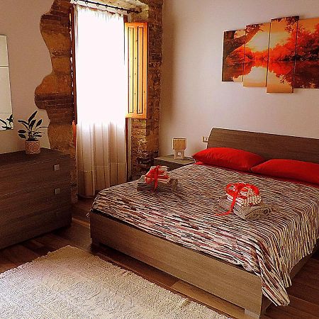 Sa Fabbrica De Sant'Anna Bed & Breakfast Cagliari Luaran gambar