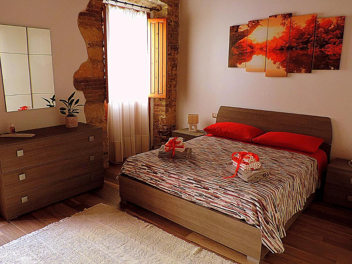 Sa Fabbrica De Sant'Anna Bed & Breakfast Cagliari Luaran gambar
