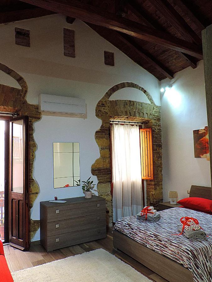 Sa Fabbrica De Sant'Anna Bed & Breakfast Cagliari Luaran gambar